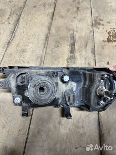 Фары на Mitsubishi Pajero Sport