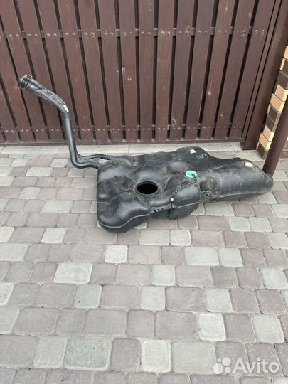 Бензобак renaut kaptur передний привод