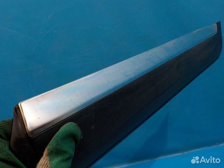 Молдинг двери задней левой volkswagen Touareg 1 (7