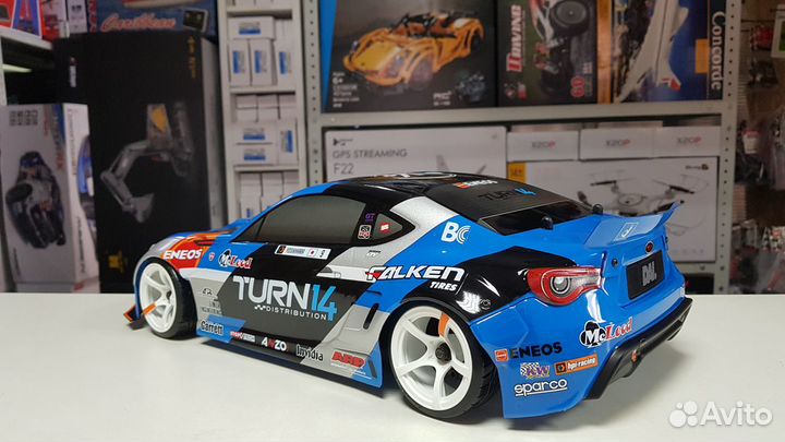 Радиоуправляемая машина для дрифта 1/10 4WD - RS4