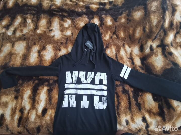 Худи, чёрное