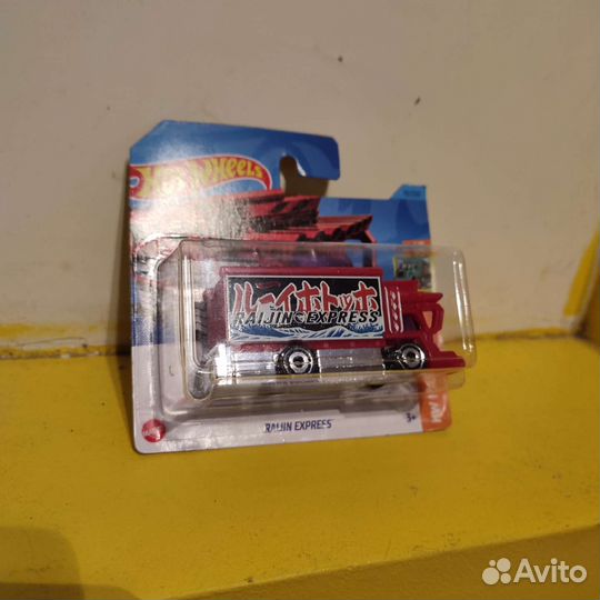 HOT weels raijin express красная тх. Торг уместен