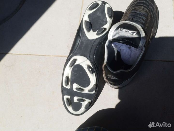 Футбольные бутсы