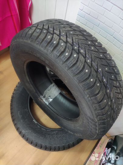 Nokian Tyres Hakkapeliitta 10p SUV 235/65 R17 108T