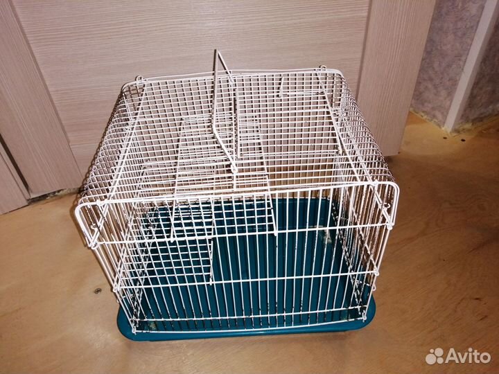 Клетка и другие предметы ухода для хомяков