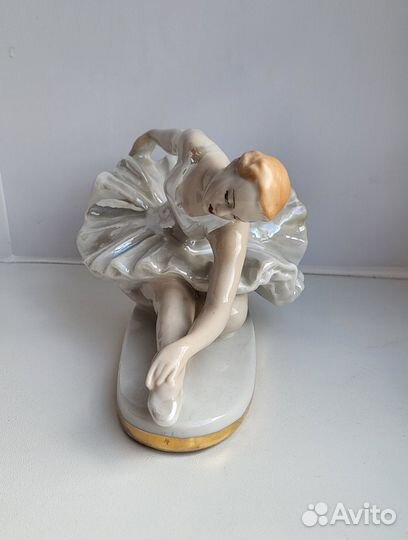 Старинная статуэтка балерина Умирающий лебедь, зав