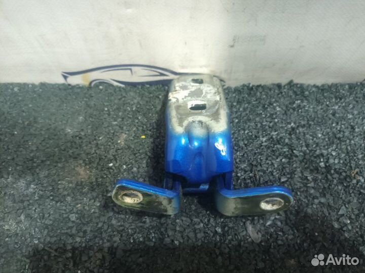 Петля двери передняя правая Chevrolet Cruze J300