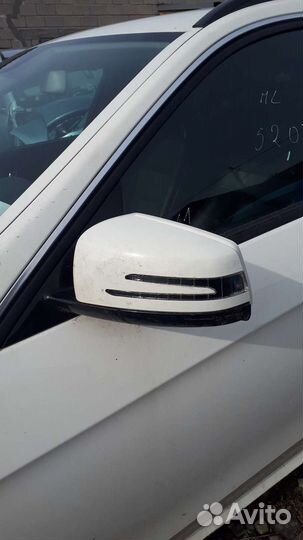 Заркало mercedes w212