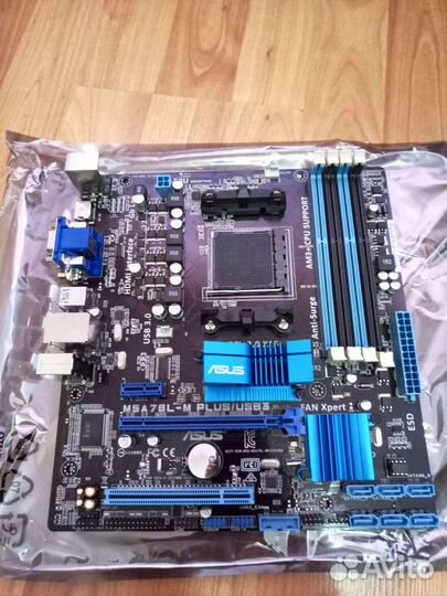 Материнская плата с процессором