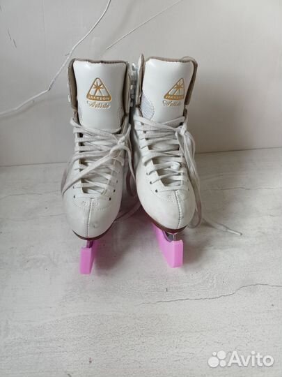 Фигурные коньки jackson 31