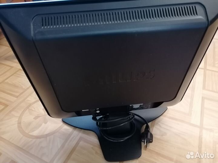 Рабочий монитор Filips 190-c