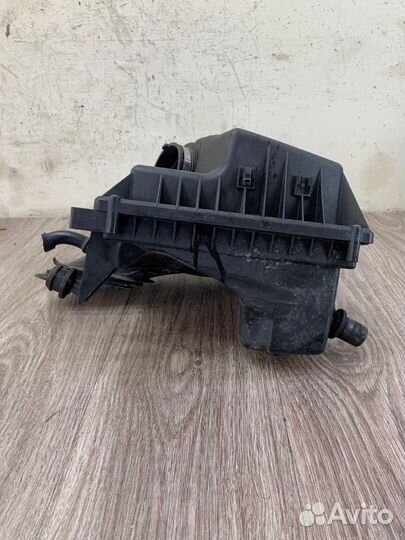 Корпус воздушного фильтра Opel Astra J A17DTJ