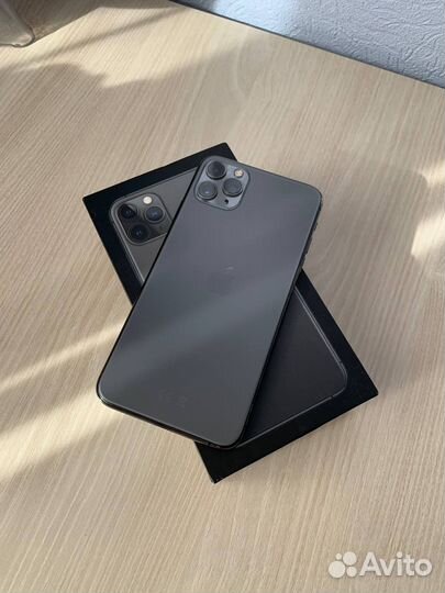 iPhone 11 Pro Max, 64 ГБ