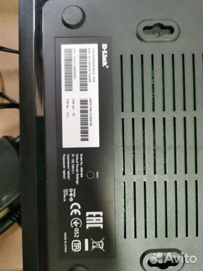 Продам роутер d-link dir-825