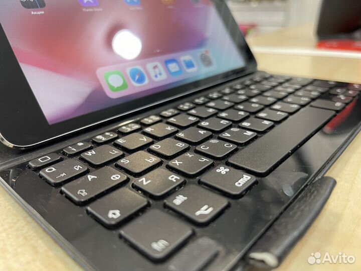 Планшет Apple iPad mini 2 32 GB Wi-fi Cellular