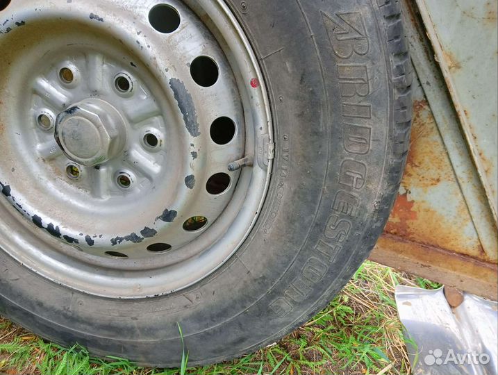 Автомобильный пылесос