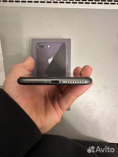 iPhone 8 Plus, 64 ГБ