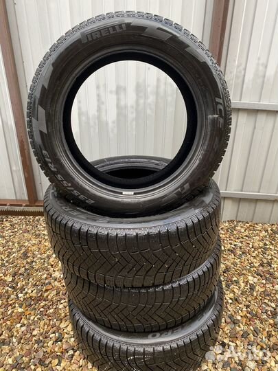 Pirelli Ice Zero FR 235/55 R19 105