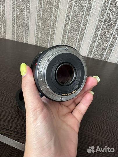 Объектив canon EF 50mm 1 8