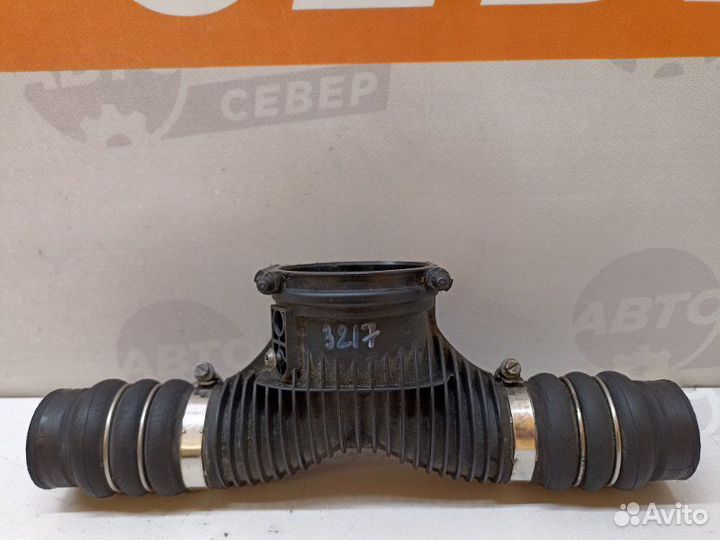 Патрубок впускной системы Porsche Cayenne Turbo