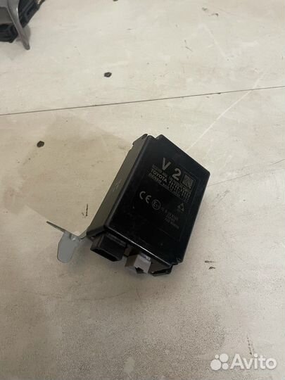 Блок контроля давления шин Toyota Land Cruiser 200