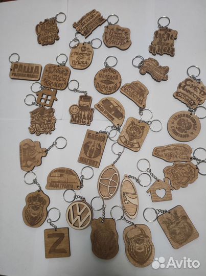Брелоки оптом от производителя из дерева 60 штук