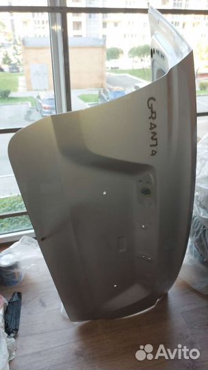 Крышка багажника Лада Гранта фл (поврежденная)