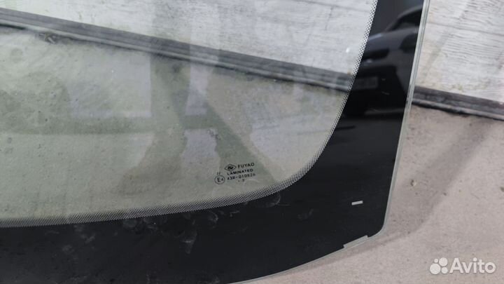 Новое лобовое стекло kia soul 1