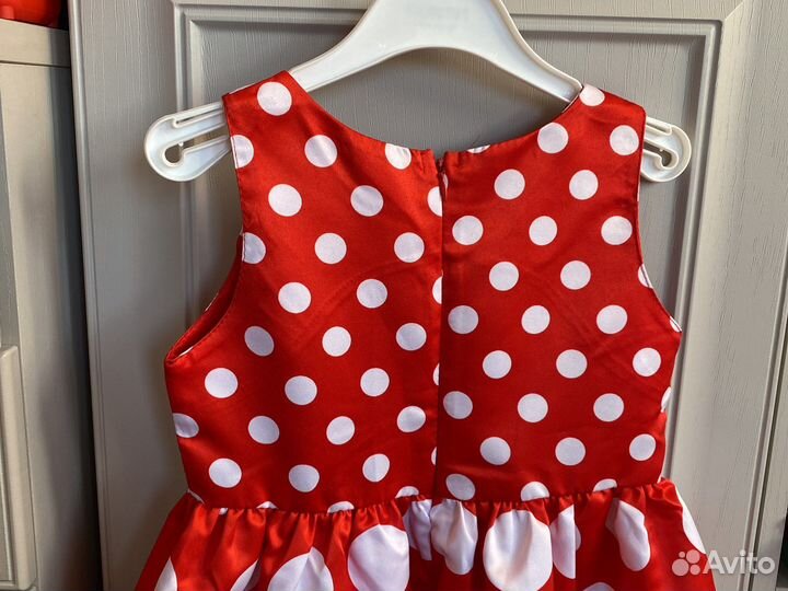 Платье праздничное