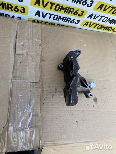 Chevrolet aveo т250 кронштейн двс