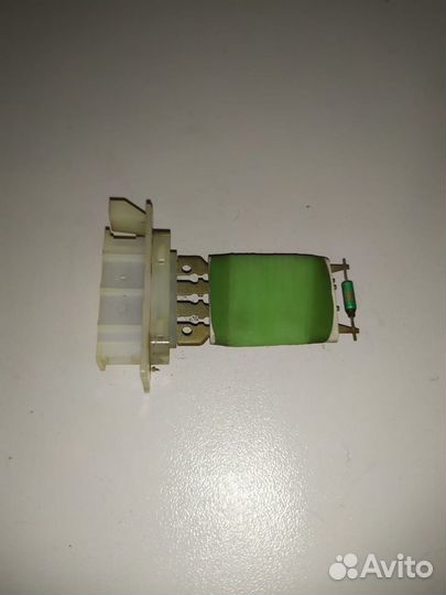 Реастат печки Skoda Octavia A5 2012