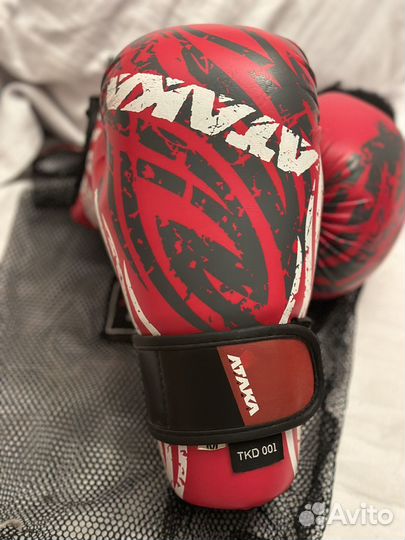 Боксерские перчатки