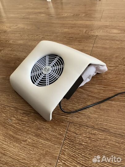 Ммни-пылесос настольный