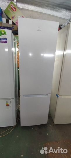 Холодильник indesit