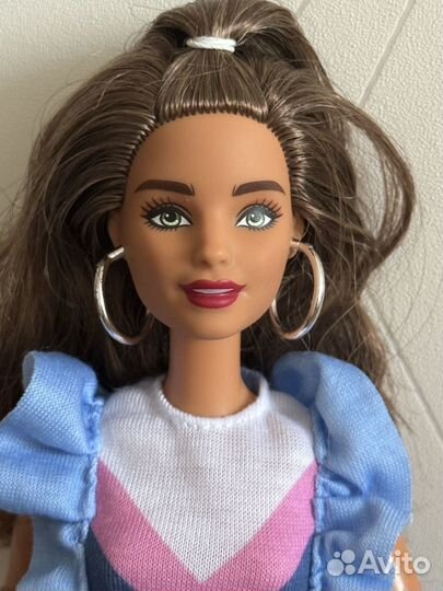 Кукла барби фэшионистас 121 на теле барби йога