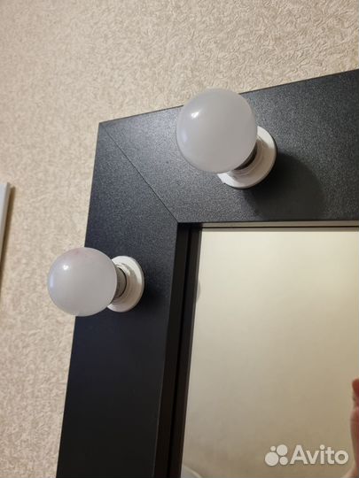 Зеркало с лампочками