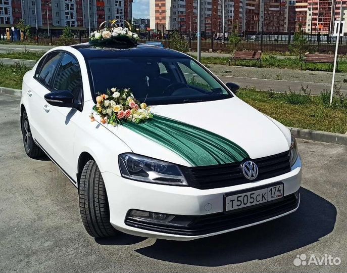 Свадебные украшения на автомобиль