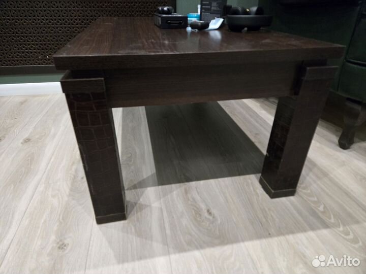 Журнальный столик