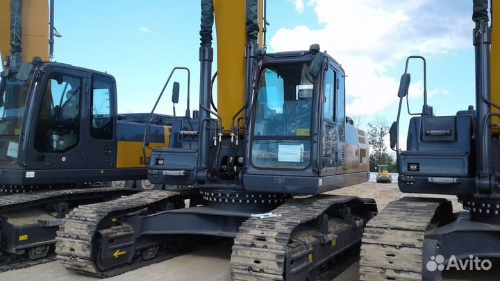 Гусеничный экскаватор XCMG XE335C, 2024