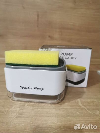 Диспансер дозатор для моющего средства с губкой