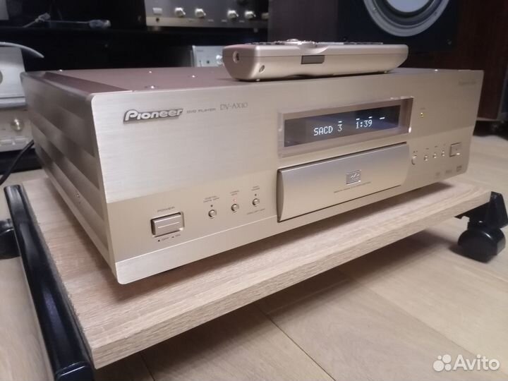 Универсальный проигрыватель Pioneer DV-AX10 с пду