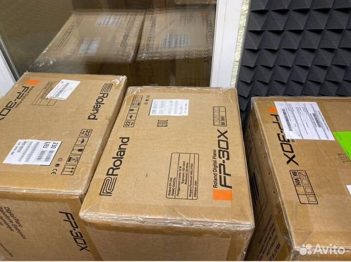 NEW Roland FP-30X White + стойка