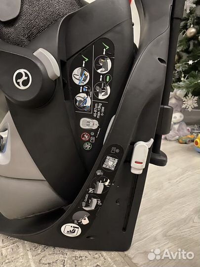 Автокресло и база Cybex