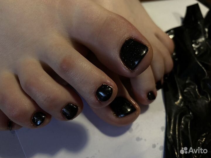 Маникюр- педикюр