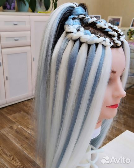 Модель на афрокосы 1500