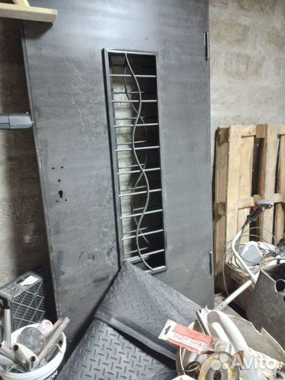 Дверь металлическая