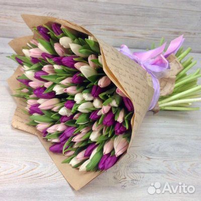 Букет из разноцветных сортовых тюльпанов 37 шт