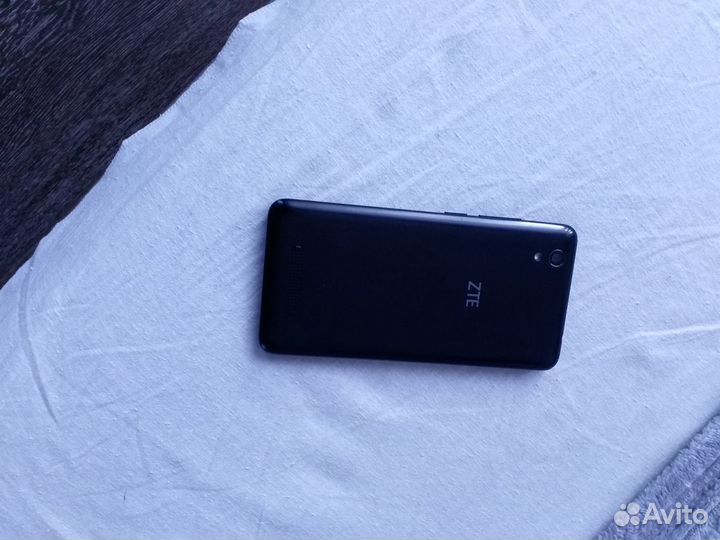 ZTE Blade X3, 8 ГБ