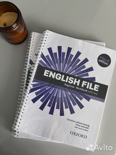 Учебники English File Beginner