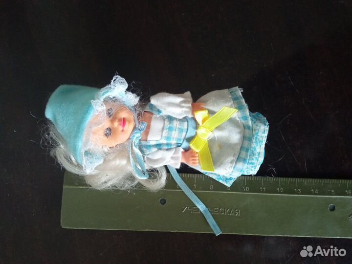 Набор из 12 кукол в национальных костюмах